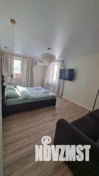 1-к квартира, посуточно, 43м2, 4/9 этаж