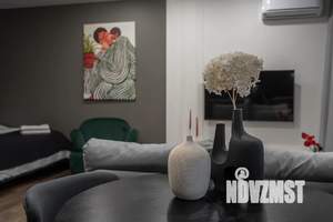 Студия квартира, посуточно, 32м2, 2/9 этаж