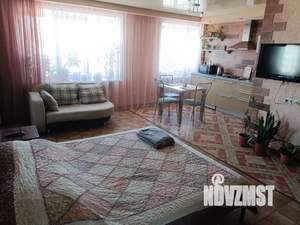 Студия квартира, посуточно, 33м2, 9/10 этаж