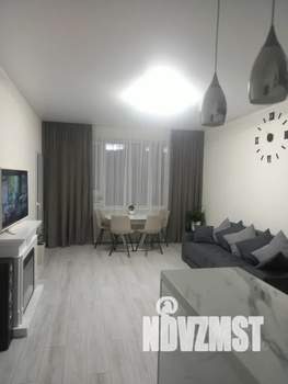 2-к квартира, посуточно, 62м2, 23/37 этаж