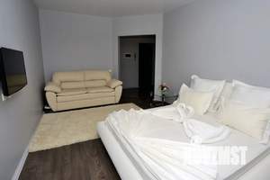 1-к квартира, посуточно, 45м2, 7/10 этаж