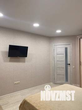 1-к квартира, посуточно, 40м2, 2/10 этаж