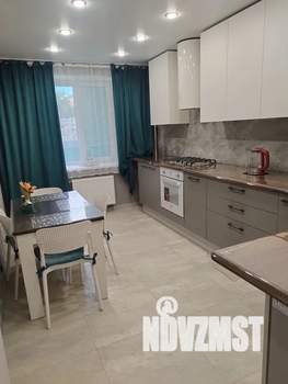 2-к квартира, посуточно, 65м2, 1/10 этаж