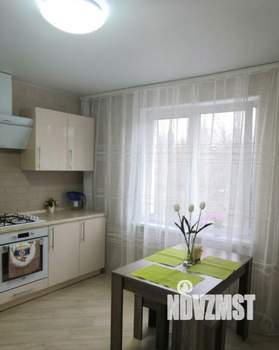 1-к квартира, посуточно, 43м2, 4/10 этаж