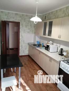 1-к квартира, посуточно, 40м2, 3/10 этаж