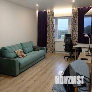 1-к квартира, посуточно, 45м2, 4/18 этаж