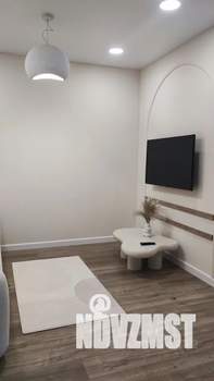 1-к квартира, посуточно, 42м2, 10/10 этаж