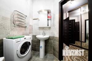 2-к квартира, посуточно, 65м2, 13/18 этаж