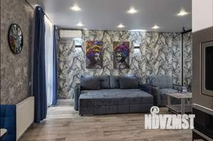 Студия квартира, посуточно, 40м2, 18/19 этаж