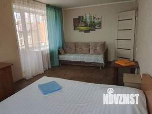 1-к квартира, посуточно, 33м2, 1/1 этаж