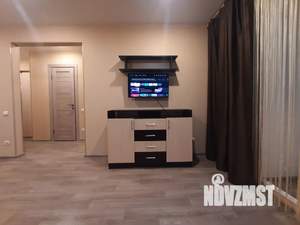 1-к квартира, посуточно, 38м2, 7/10 этаж