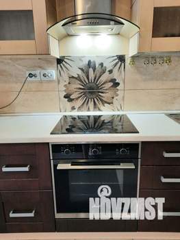 2-к квартира, посуточно, 65м2, 1/1 этаж