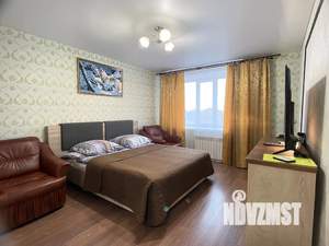 1-к квартира, посуточно, 38м2, 4/16 этаж