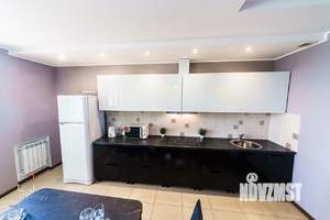 1-к квартира, посуточно, 46м2, 1/1 этаж