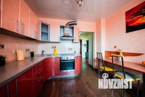 1-к квартира, посуточно, 60м2, 1/1 этаж