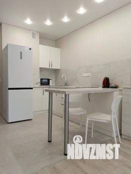 Студия квартира, на длительный срок, 33м2, 1/10 этаж