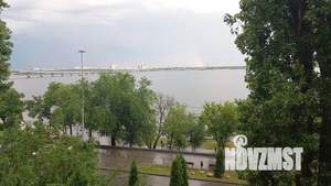 Студия квартира, посуточно, 42м2, 4/5 этаж