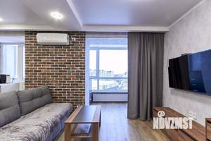 Студия квартира, посуточно, 40м2, 10/14 этаж