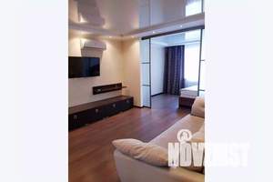 1-к квартира, посуточно, 54м2, 6/10 этаж