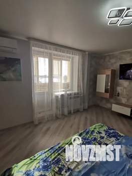 Студия квартира, посуточно, 40м2, 8/10 этаж