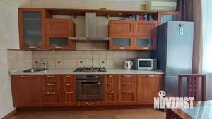 Студия квартира, посуточно, 42м2, 4/5 этаж