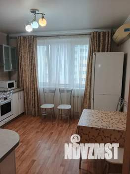 1-к квартира, посуточно, 38м2, 7/10 этаж