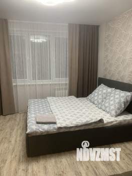 1-к квартира, посуточно, 35м2, 6/10 этаж