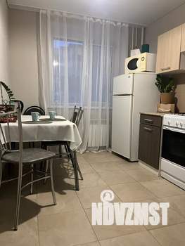 1-к квартира, посуточно, 36м2, 6/10 этаж