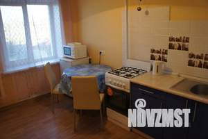 1-к квартира, посуточно, 34м2, 7/10 этаж
