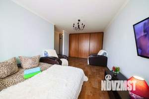 1-к квартира, посуточно, 50м2, 1/1 этаж