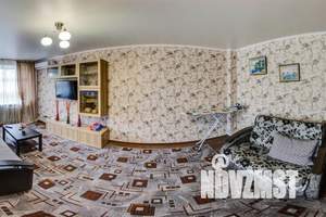 2-к квартира, посуточно, 42м2, 8/9 этаж