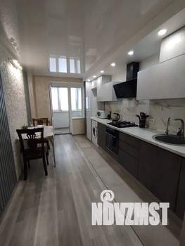 1-к квартира, посуточно, 42м2, 2/10 этаж