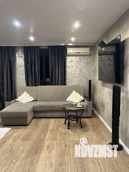 1-к квартира, посуточно, 46м2, 7/10 этаж