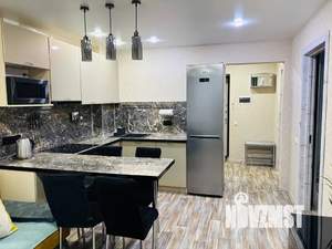 1-к квартира, посуточно, 40м2, 4/10 этаж