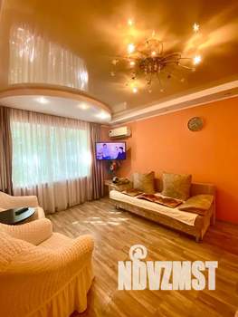 1-к квартира, посуточно, 35м2, 2/5 этаж