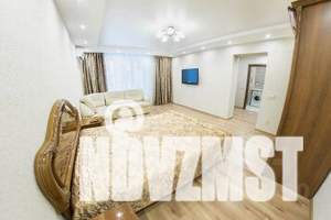 1-к квартира, посуточно, 50м2, 3/10 этаж