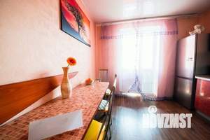 1-к квартира, посуточно, 60м2, 1/1 этаж