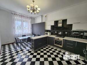 3-к квартира, на длительный срок, 120м2, 2/7 этаж