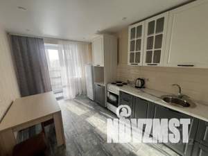 1-к квартира, на длительный срок, 70м2, 7/14 этаж
