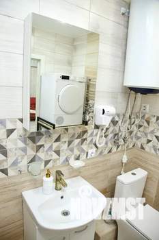 1-к квартира, посуточно, 47м2, 1/25 этаж