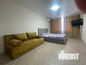 1-к квартира, посуточно, 40м2, 9/16 этаж