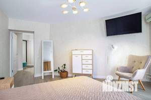 1-к квартира, посуточно, 42м2, 1/1 этаж