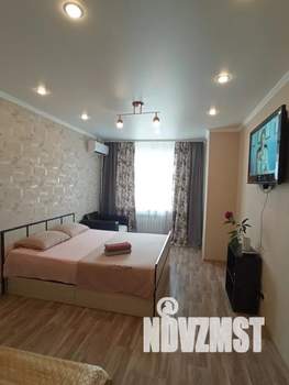 1-к квартира, посуточно, 37м2, 1/16 этаж