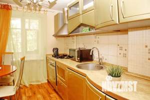 2-к квартира, посуточно, 48м2, 2/9 этаж