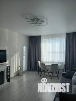 2-к квартира, посуточно, 62м2, 23/37 этаж