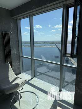 Студия квартира, посуточно, 57м2, 23/37 этаж