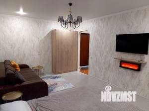 1-к квартира, посуточно, 40м2, 9/10 этаж