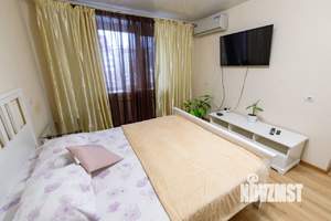 1-к квартира, посуточно, 37м2, 4/10 этаж