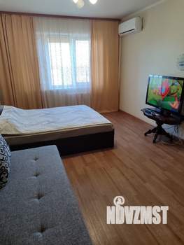 1-к квартира, посуточно, 41м2, 8/10 этаж