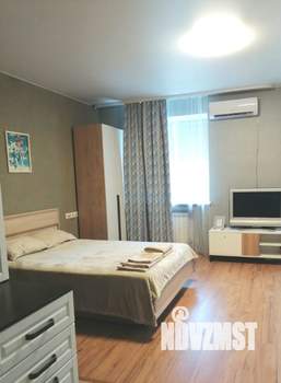 Студия квартира, посуточно, 35м2, 3/14 этаж